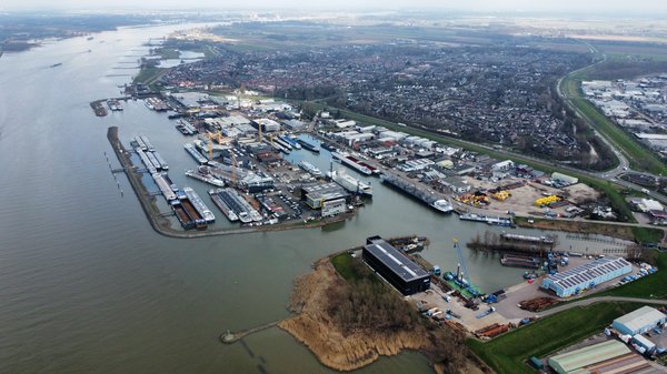 Luchtfoto haven Werkendam