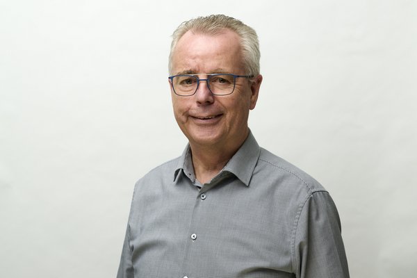 Kees Nieuwenhuizen Kees Nieuwenhuizen