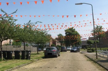 Oranje vlaggen